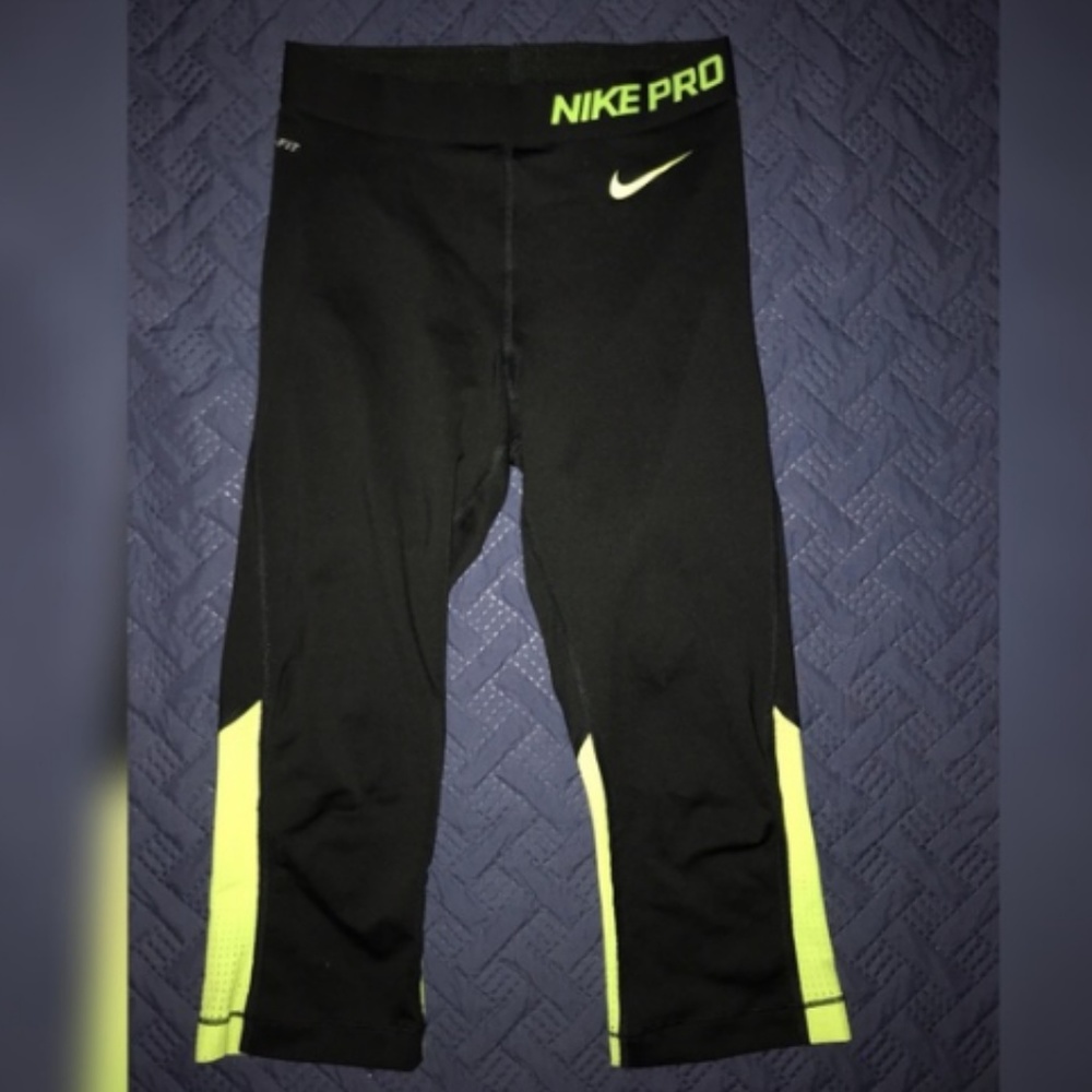 Nike Pro Crop Leggings